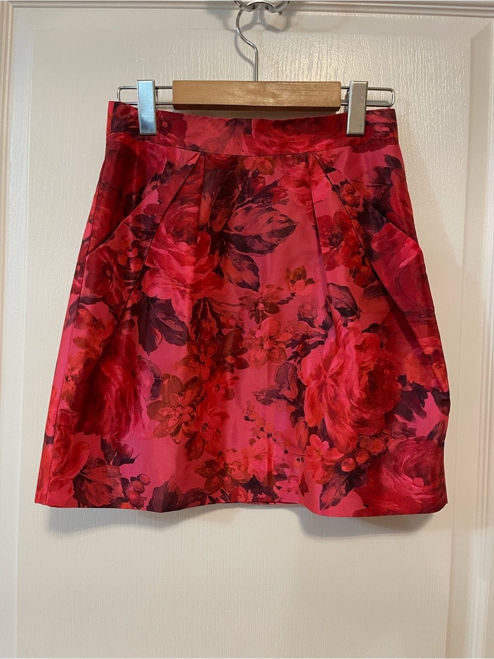 J. Crew Women’s Red Floral Skirt size 0